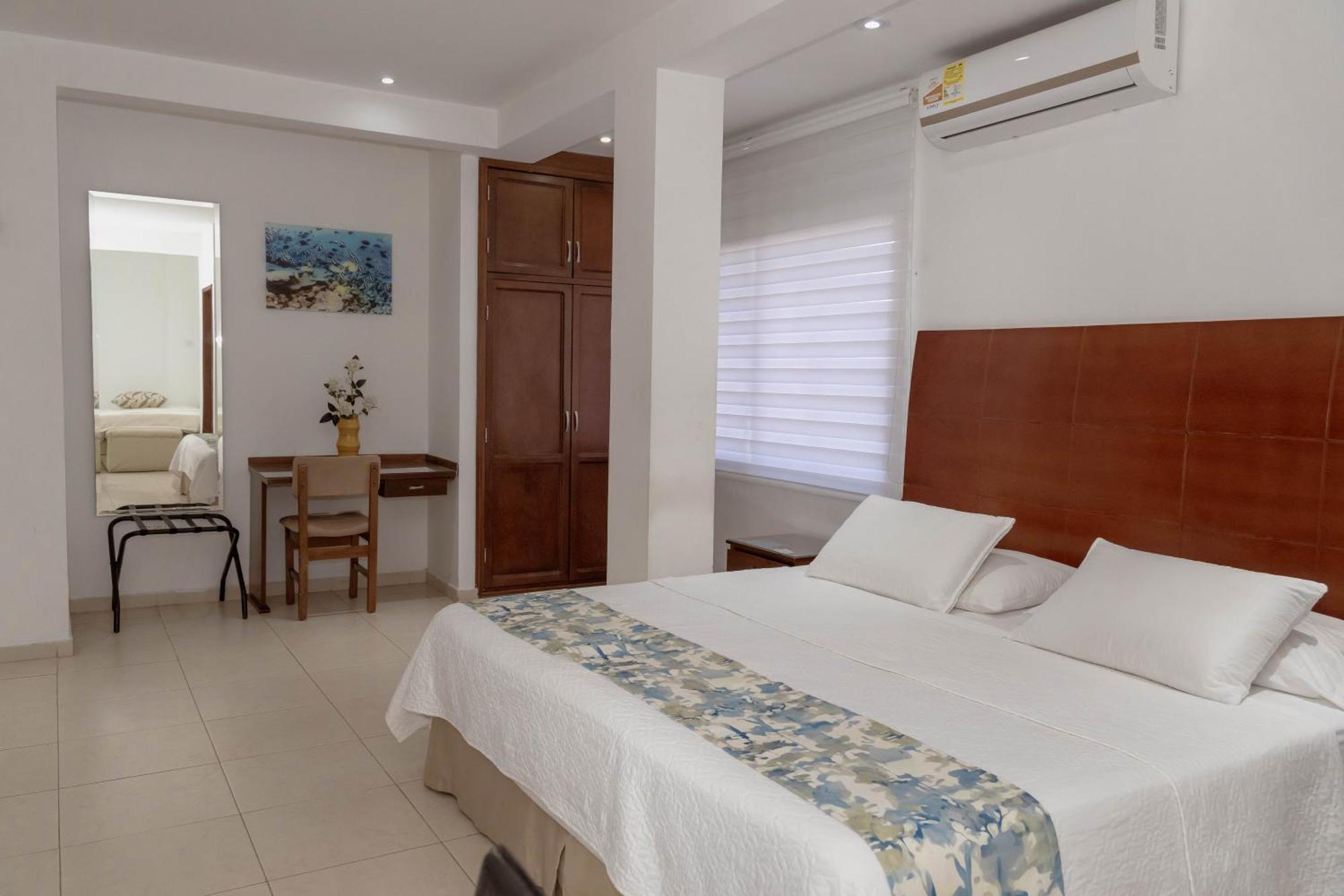 Hotel Coral Reef Cartagena Exterior photo